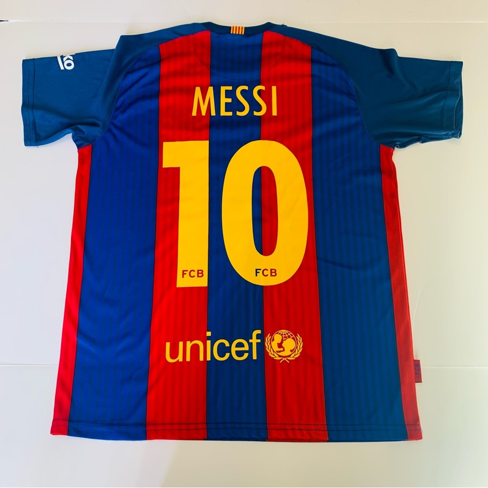 Mens Medium Messi FC Barcelona Jersey